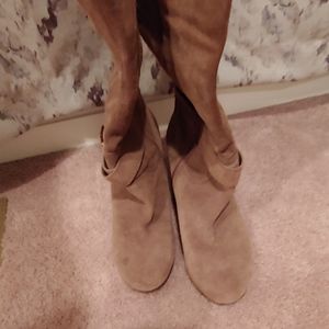 BCBGeneration Suede Wedge Boot (8 1/2)